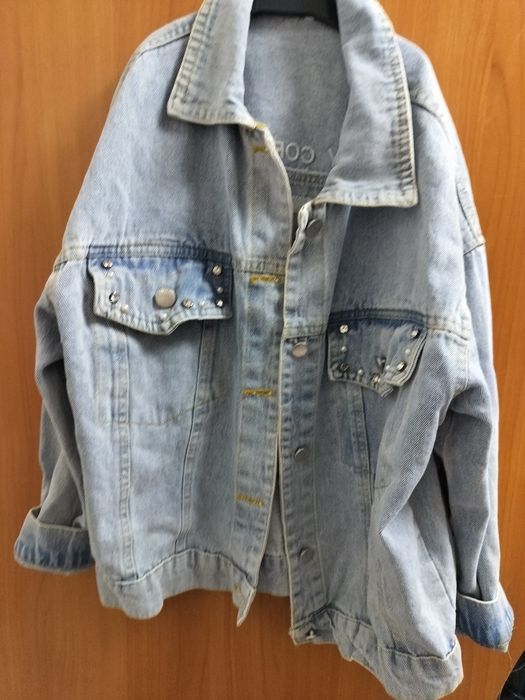 Продают детские вещи