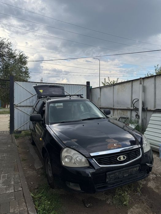 Срочно продам Приора  универсал 2012г