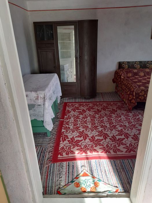 Casa de vânzare, teren 2500mp