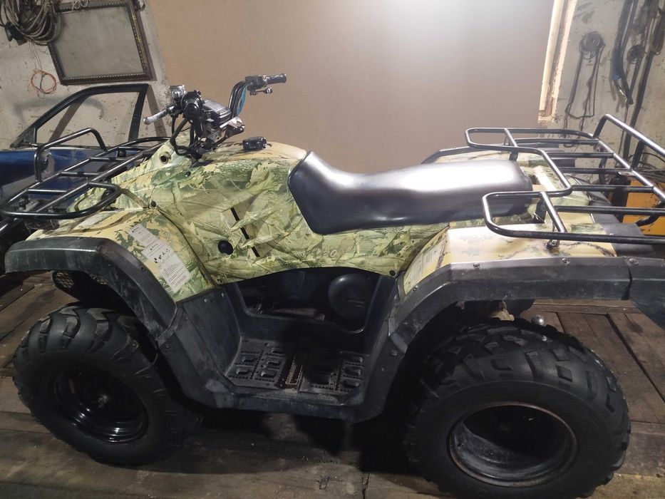 Продам квадроцикл 300 кубов на ходу