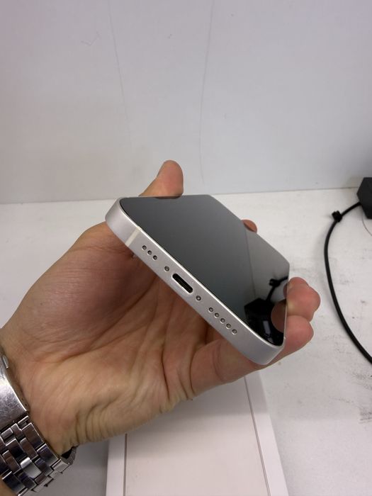 Айфон 13 128гб. 77%