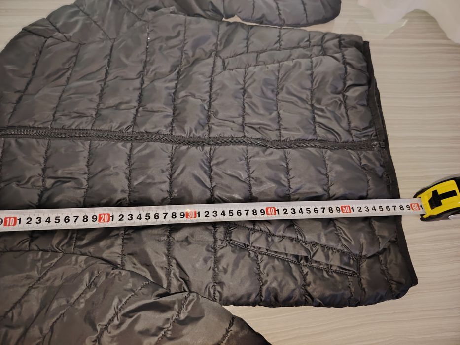 Олекотено яке H&M