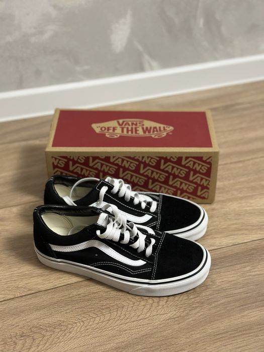 Продаются кроссовки Vans