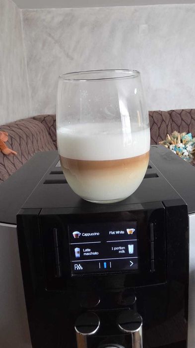 Esspresor automat cafea Professional Jura E8, Elvetia, expresor