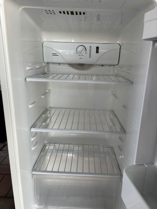 Продаю холодильник