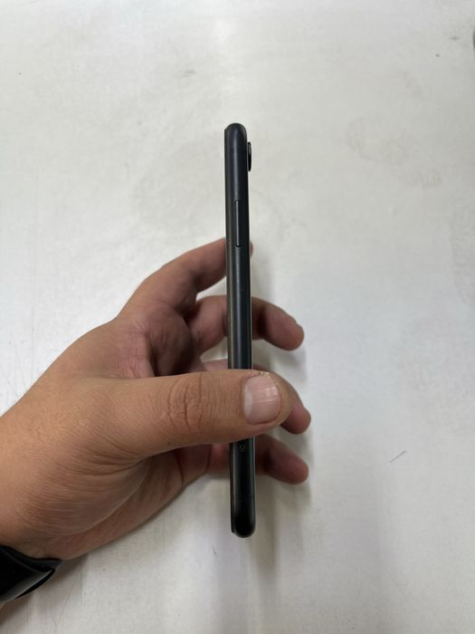 Iphone XR (64GB) в идеальном состояний