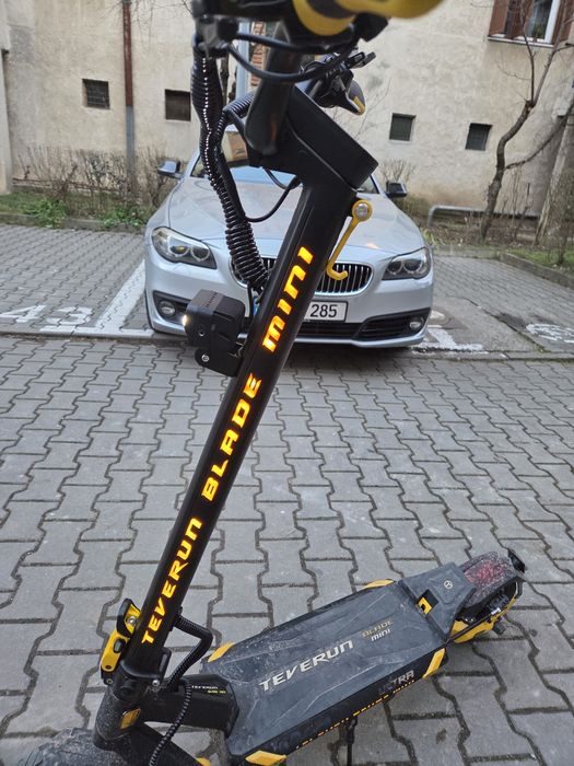 Vând sau schimb trotineta electrică