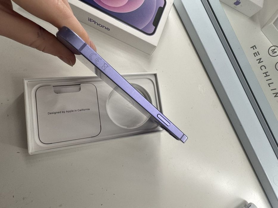 iPhone 12 64 гб с гаранция