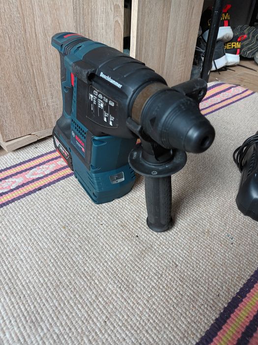 Rotopercutor bosch 18v
