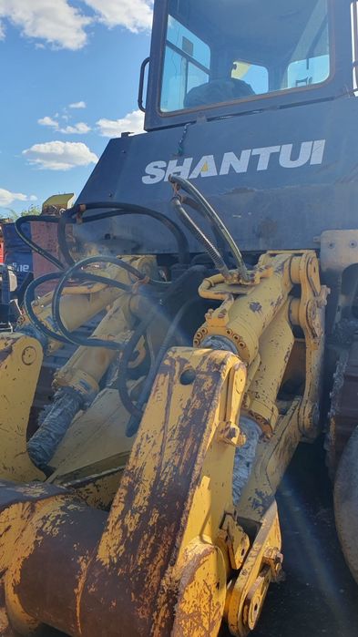 Бульдозер Shantui D23
