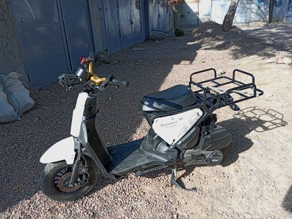 Продам  скутер спорт