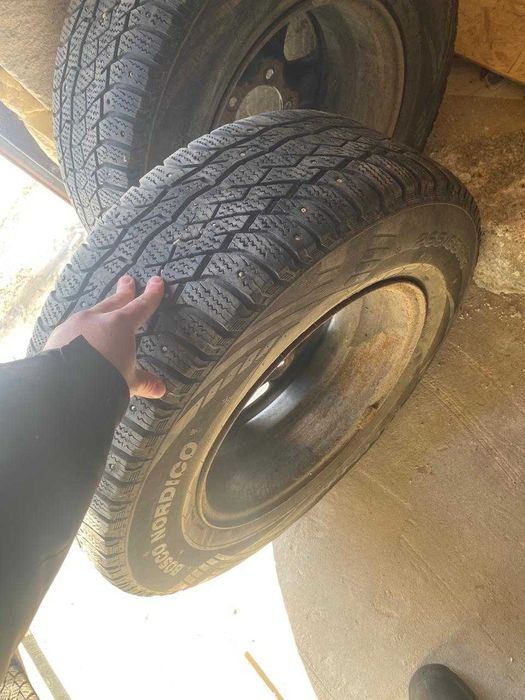продам резины шины с дисками на крузак