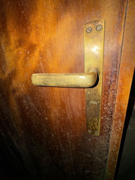 Масивни  плътни дървени врати, ретро, месингов  обков