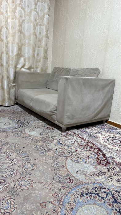 Текинга диван бервораман . Йенги оганимиз сабабли эскини берворамиза