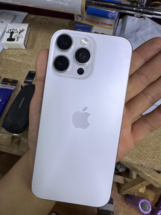 Продаю iphone 16pro max