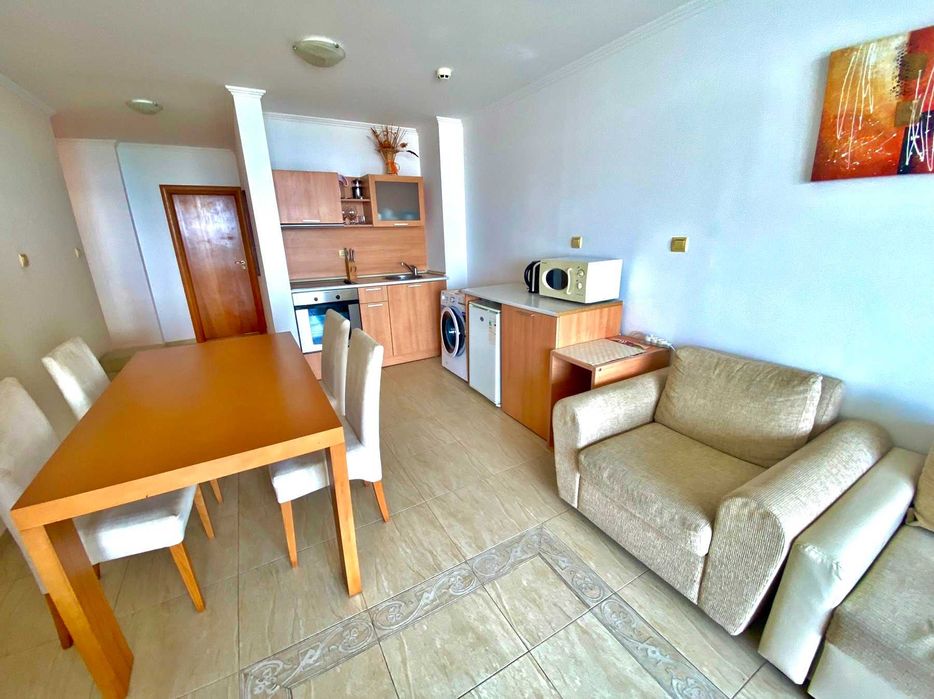Продава се Тристаен апартамент в Свети Влас - 92 кв.м за 1848 €/кв.м - Снимка #3