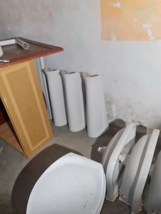 Usi, lavoare, cabina