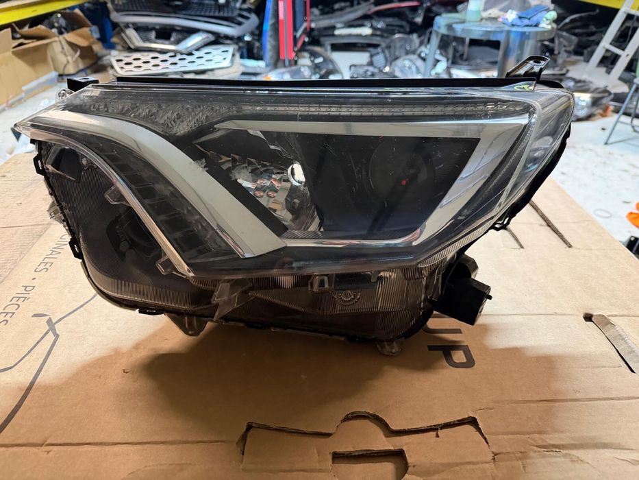 Far stanga Toyota Rav 4 Full Led 2015/2016/2017/2018