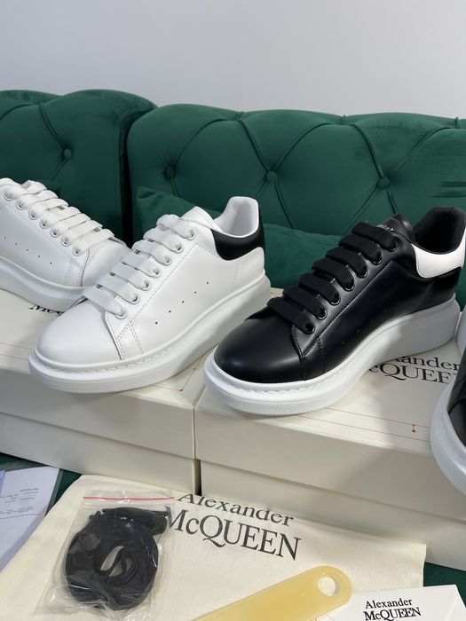 Adidasi Alexander McQueen piele naturala 100% Full Box colectie noua