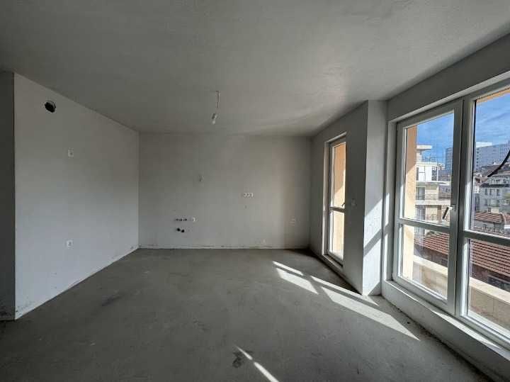 Продава се Тристаен апартамент в Пловдив, Съдийски - 99 кв.м за 1015 €/кв.м - Снимка #9