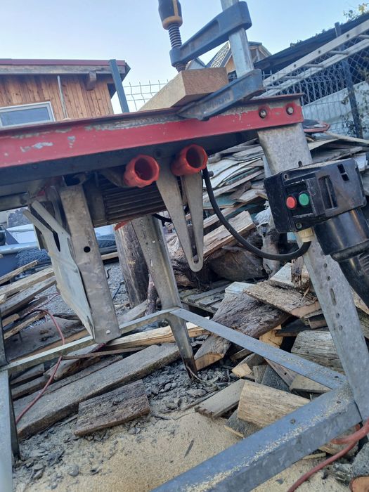 Circular cu masa 220 volt