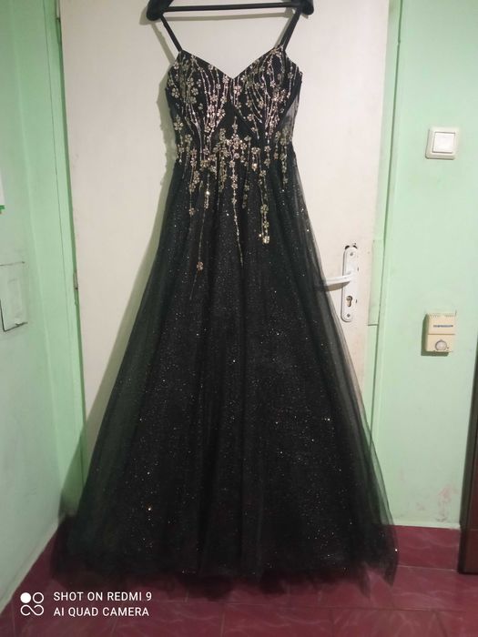 Бална рокля М размер