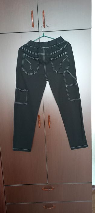 Продам джинсы новые