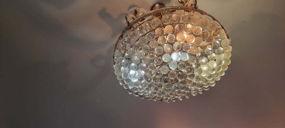 Продам люстры 10 шт одинаковых