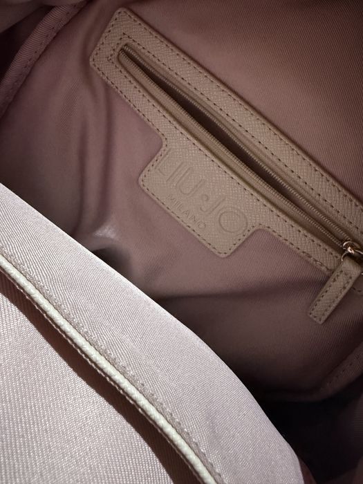 Бежова раница Liu Jo