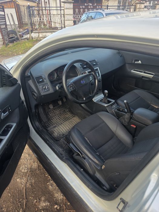 Volvo C30 1.6D     Волво ц30