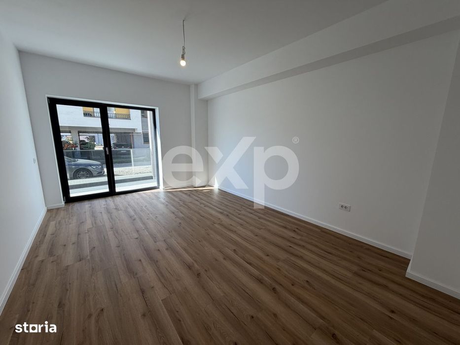 Apartament 3 camere 2 bai ,decomandat, parter, tractorul nou, Coresi