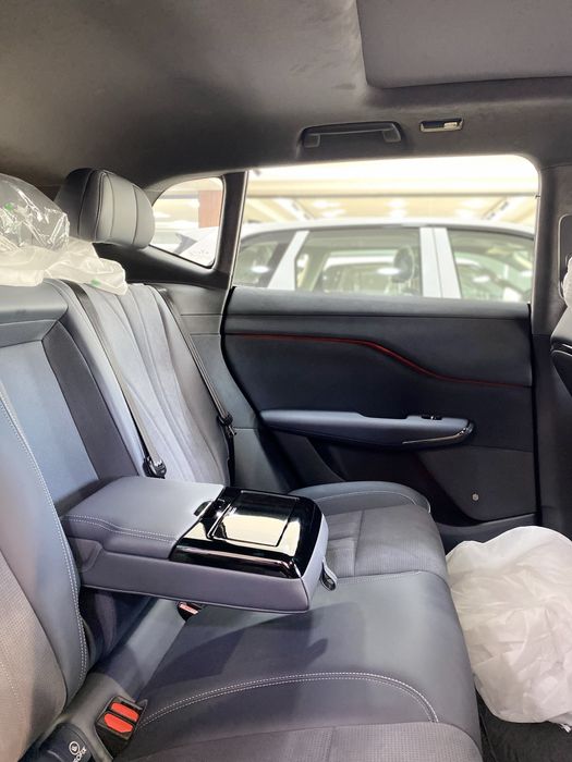 Voyah Courage Full Полный привод (AWD)