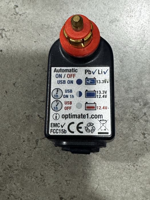 Adaptor motocicleta  Optimate USB BMW /TRIUMPH