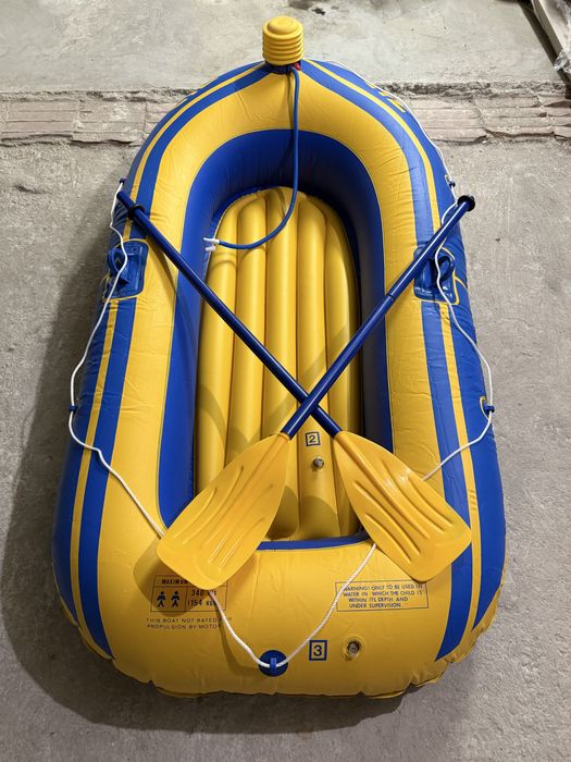 Надуваема лодка чисто нова