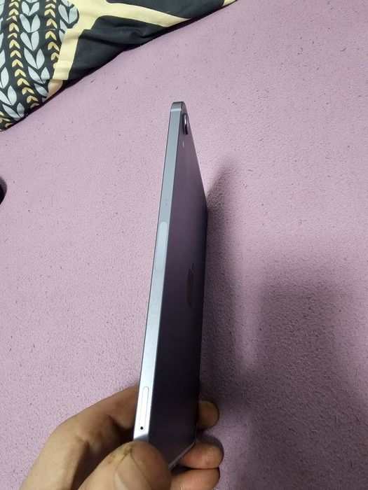 Vând tableta Apple iPad mini