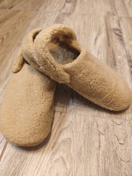 Crocs Classic Cozzzy Slippers pufoși – mărimea 41 – stare foarte bună