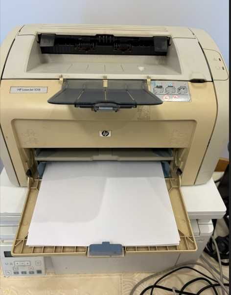 Продается принтер HP LaserJet 1018