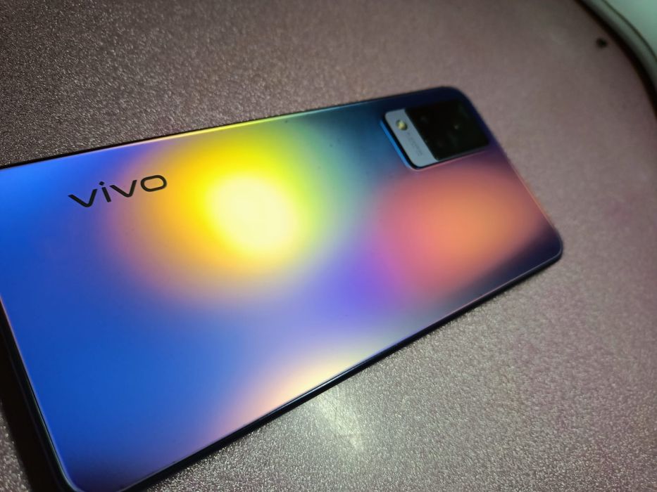 Продаётся Vivo V21