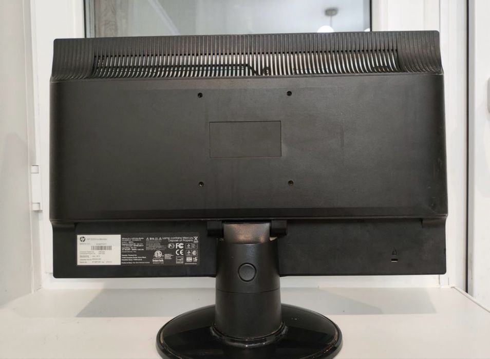 продам монитор HP