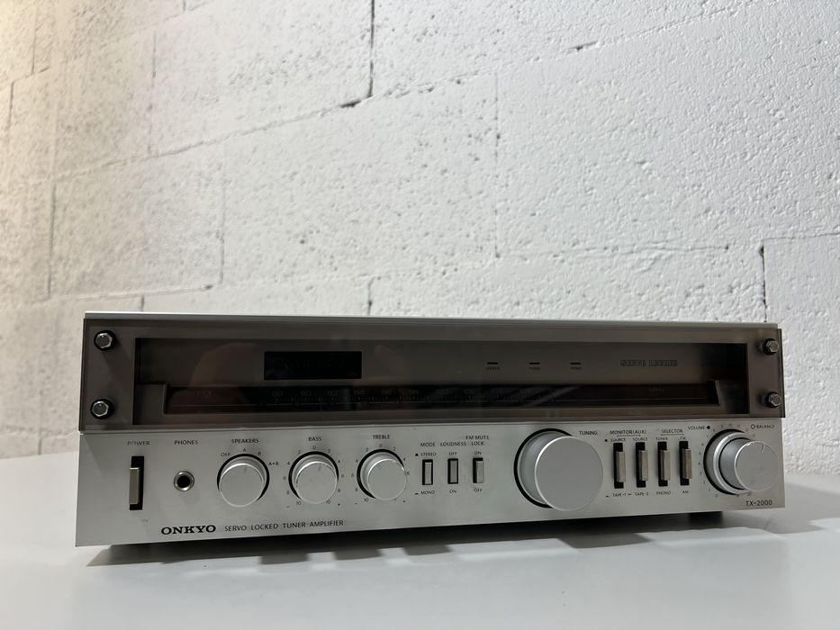 Vand amplificator Onkyo TX-2000