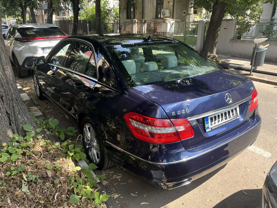 MERCEDES-BENZ E-Class 2012 — imagine 3