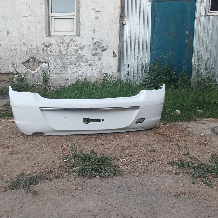 Продам задний бампер Кобальт