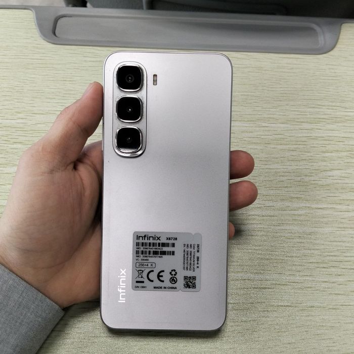 Infinix hot 60 i srochniga