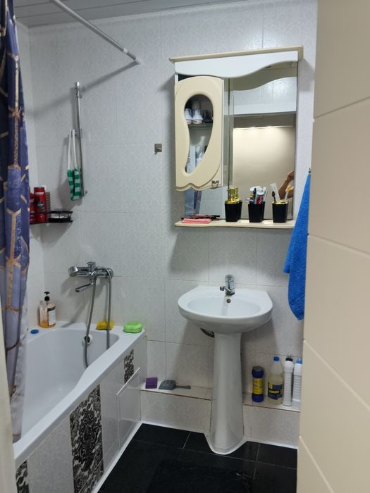 Продам 2 комнатную квартиру