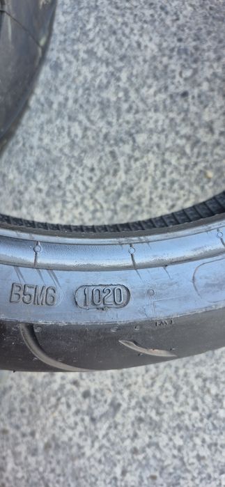2 anvelope moto noi Continental,fata 120/70 ZR17 M/C,spate 190/50 ZR17 M/C.Pretul este pe bucata.