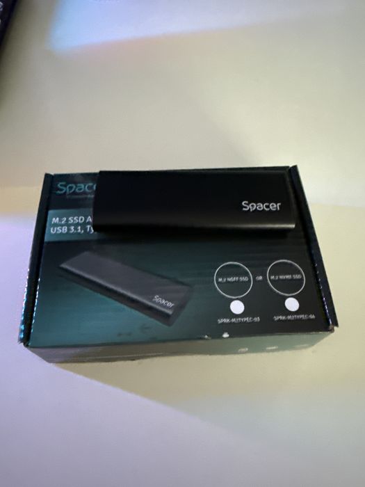 SSD M2  1TB  ADATA + Rack extern