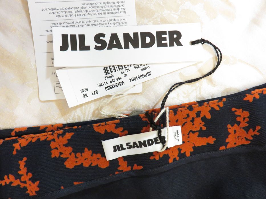 Къса пола Jil Sander, M - L, нова