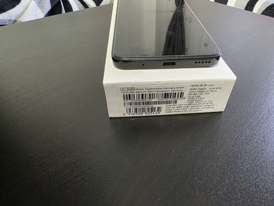 Honor 90 256b 8+5  ram