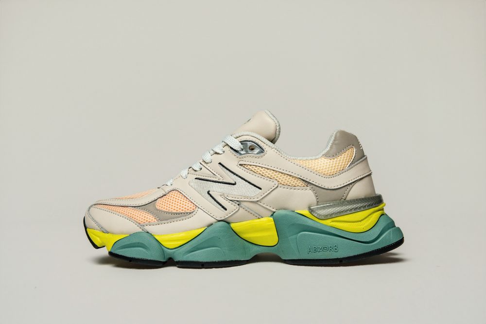 New Balance 9060 moonbeam
