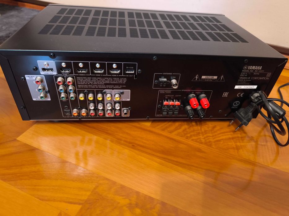 Receiver AV Yamaha RX-v377, 5.1 canale